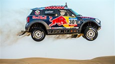 Mini All4 Racing při testu v dubajské poušti Mini All4 Racing při testu v dubajské poušti