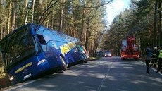 Nehoda autobusu u Dolního Žďáru na Jindřichohradecku. Nehoda autobusu u Dolního Žďáru na Jindřichohradecku.