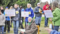 V roce 2015 pili lidé protestovat proti stavb úloit jaderného odpadu na...