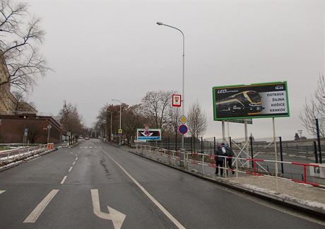 Takto vypadal billboard poblí praského Hlavního nádraí letos v lednu. V...