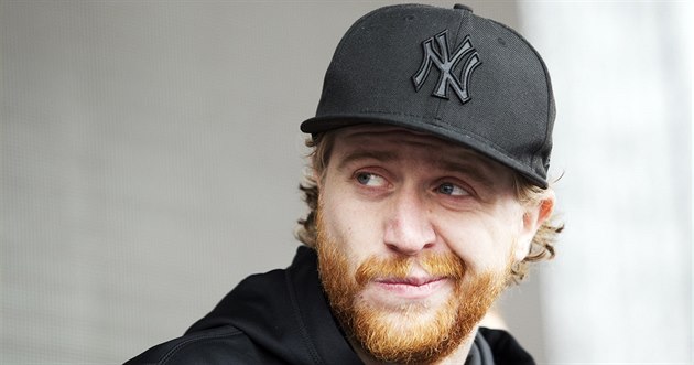 Jakub Voráček během otevření fanzóny k mistrovství světa u Galerie Harfa Jakub Voráček během otevření fanzóny k mistrovství světa u Galerie Harfa