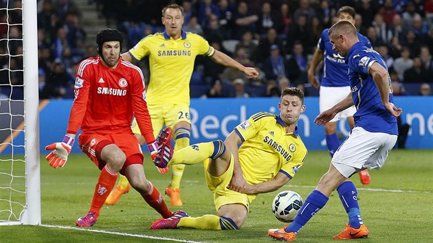 Petr ech z Chelsea el toku fotbalist Leicesteru v utkn Premier League.