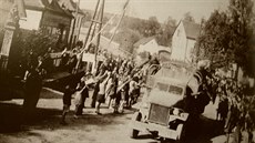 Je 9. kvtna 1945, do Cerekvice nad Lounou na Litomylsku práv dorazily...