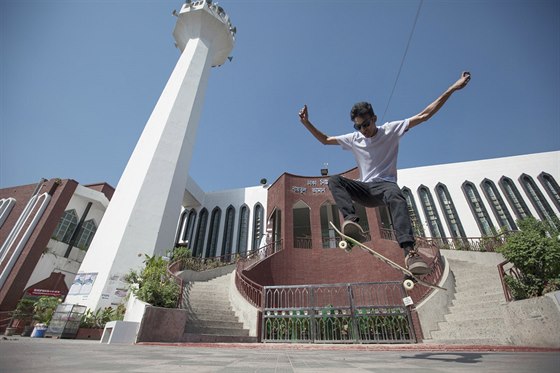 Dhátí skateboardisté ví, e to navzdory problémm, které jim stojí v cest,...