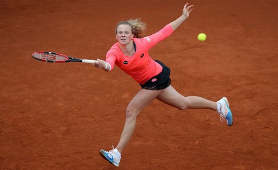 RUNÉ TÝDNY. Kateina Siniaková musí vedle tenisových povinností zvládat i ty kolní.