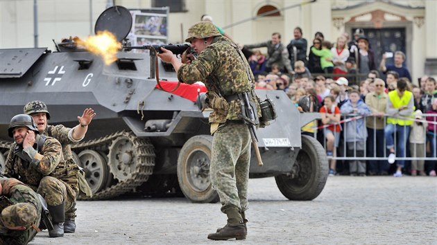 Milovnci vojensk historie uspodali v Jihlav rekonstrukci pestelky.