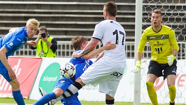 Momentka z ligovho utkn Hradec Krlov - Ostrava.