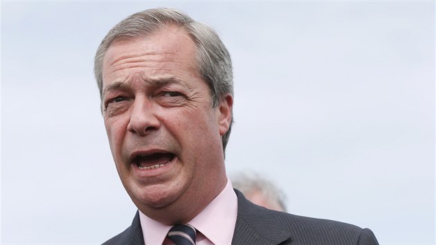 f protiimigrantsk Strany nezvislosti Spojenho krlovstv (UKIP) Nigel Farage se nedostal do parlamentu. (8.5.2015)
