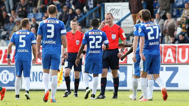 Hri Liberce splaj po utkn s Bohemians (1:1) hlavnmu rozhodmu.