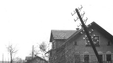Zátarasy na silnici do Semil ráno 3. května 1945. Zátarasy na silnici do Semil ráno 3. května 1945.