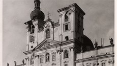 Pokozena byla pi osvobozování Olomouce také bazilika na Svatém Kopeku. Chrám...