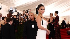 Selena Gomezová na MET Gala (New York, 4. kvtna 2015)