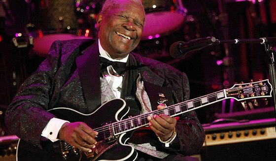 B. B. King na snímku z roku 2008.