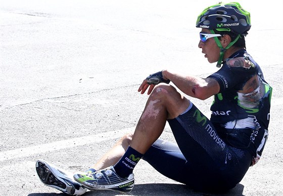 Otesený Dayer Quintana po pádu ve 2. etap Gira