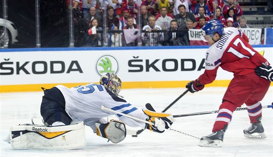 eský útoník Vladimír Sobotka (vpravo) v reprezentaním dresu, archivní foto