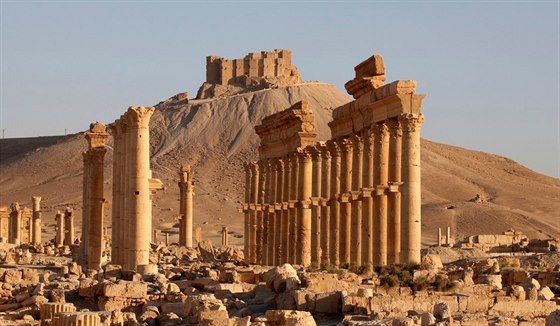 Starovké msto Palmýra v Sýrii.