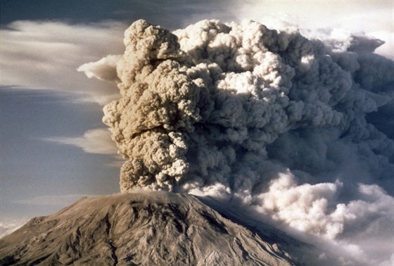 Mount St. Helens v dubnu 1980.