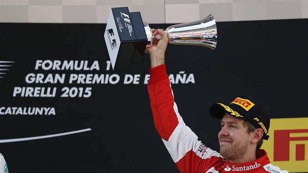 Tet msto taky fajn, naznauje spokojen vraz Sebastiana Vettela po Velk cen panlska.