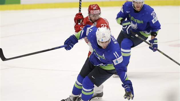 tonk Los Angeles Kings Ane Kopitar v akci za nrodn tm Slovinska.