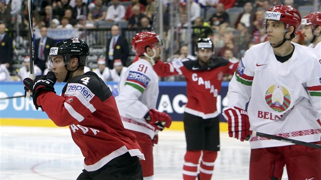 Kanaan Hall slav nejrychlej gl letonho ampiontu, kter ji po 26 vteinch vstil obrnce Brent Burns.