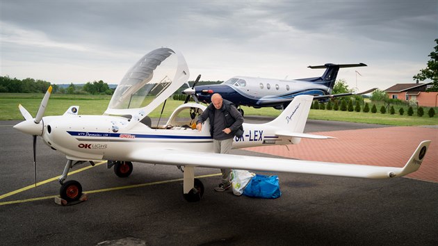 Pilot Ji Prua na startu leteck expedice na Azorsk ostrovy. (19. kvtna 2015)