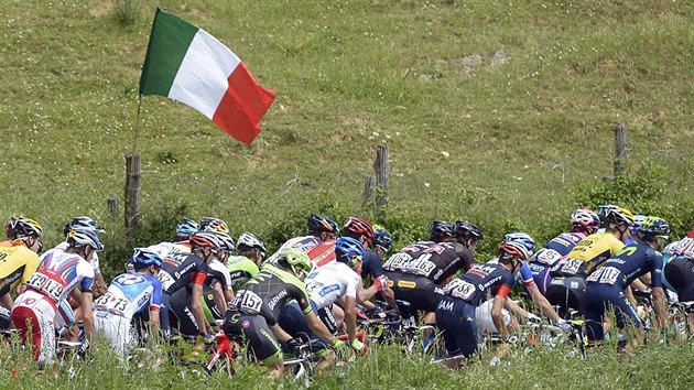 Peloton v pt etap Gira d'Italia