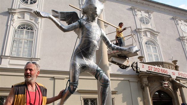 Kurt Gebauer pi instalaci sochy W. A. Mozarta v Brn
