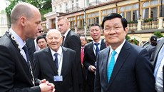 Primátor Petr Kulhánek vítá prezidenta Vietnamu Truong Tan Sanga. Primátor Petr Kulhánek vítá prezidenta Vietnamu Truong Tan Sanga.