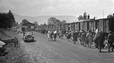 Odsun Němců ze sběrného tábora ve Stráži nad Nisou v roce 1946. Odsun Němců ze sběrného tábora ve Stráži nad Nisou v roce 1946.