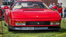 Cena ojetého Ferrari Testarossa v posledním roce stoupla na piblin trojnásobek.