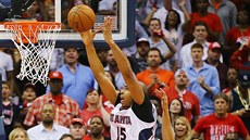 Vítězný koš Ala Horforda z Atlanty v pátém utkání druhého kola play-off NBA... Vítězný koš Ala Horforda z Atlanty v pátém utkání druhého kola play-off NBA...