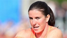 Ruská skokanka o tyi Jelena Isinbajevová po verdiktu IAAF mluvila o oku. "Nevím vlastní uím," utrousila. 