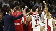 Basketbalisté Olympiakosu slaví postup do finále Euroligy.