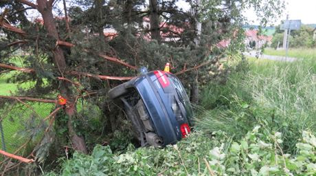 Mladík, který nemá idiský prkaz, vyjel na silnice siln opilý. Jízdu ale...