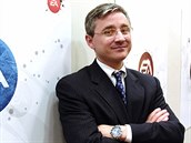 Bývalý šéf mobilní divize v Electronic Arts, kterým je Frank Gibeau Bývalý šéf mobilní divize v Electronic Arts, kterým je Frank Gibeau