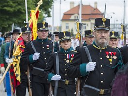 Na bezpenost obou panovník dohlíeli  stejn jako ped 130 lety  gardisté....