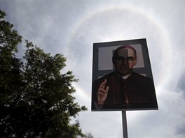 V salvadoru byl blahoeen arcibiskup Óscar Romero, zavradný v roce 1980 za...