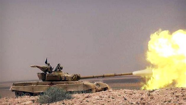 Boje mezi Islmskm sttem a Asadovmi vojsky  nedaleko Palmry (21. kvtna 2015)