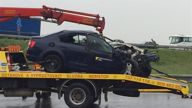 Na obchvatu Kolna se eln srazilo osobn auto s kamionem, zaklnn idi nehodu nepeil (20.5.2015)