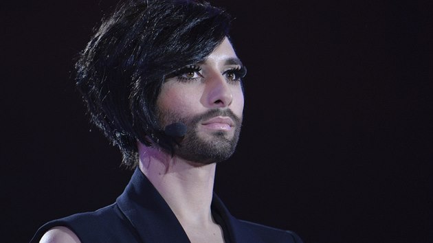 Eurosong 2015: losk vtzka vousat zpvaka Conchita se ujala role hostitelky