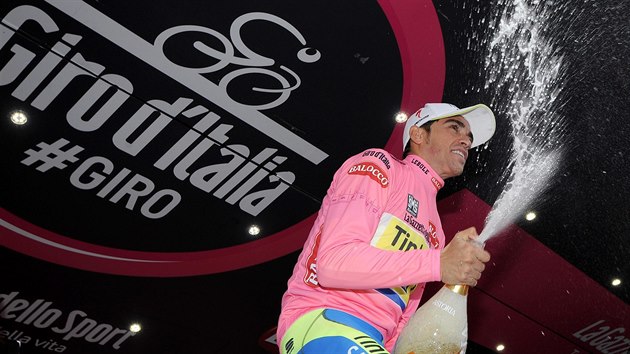 Alberto Contador slav po 14. etap Giro dItala.
