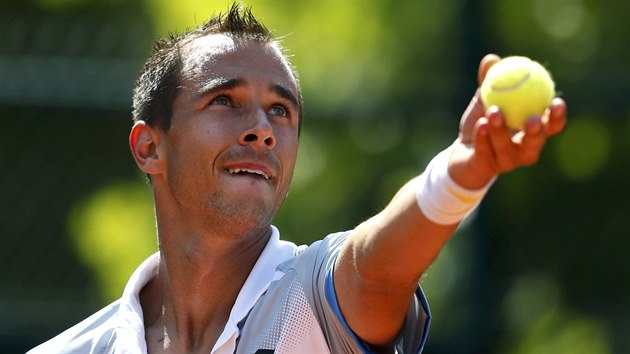 Luk Rosol bojuje v 2. kole Roland Garros proti panlovi Robertu Bautistovi.