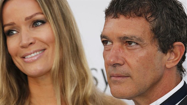 Antonio Banderas a Nicole Kimpelov (Cannes, 21. kvtna 2015)