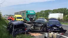 Hromadná nehoda na 41. kilometru D5 ve směru na Prahu si vyžádala několik... Hromadná nehoda na 41. kilometru D5 ve směru na Prahu si vyžádala několik...