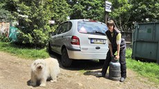 Oetovatelka z útulku Miroslava Feherváryová pivezla k psím kotcm...
