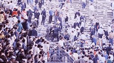 Na stadionu Heysel v Bruselu našlo v roce 1985 smrt 39 fanoušků... Na stadionu Heysel v Bruselu našlo v roce 1985 smrt 39 fanoušků...