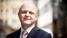Jan Vedral má za sebou více než 20 let zkušeností s kapitálovými trhy. Zažil... Jan Vedral má za sebou více než 20 let zkušeností s kapitálovými trhy. Zažil...
