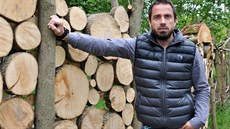 Stanislav Šťastný (na snímku) žil dvacet let v paneláku, teď chce proto... Stanislav Šťastný (na snímku) žil dvacet let v paneláku, teď chce proto...