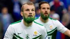 ZELENÁ SÍLA. Jablonečtí obránci Vít Beneš (vpředu) a Filip Novák během finále... ZELENÁ SÍLA. Jablonečtí obránci Vít Beneš (vpředu) a Filip Novák během finále...