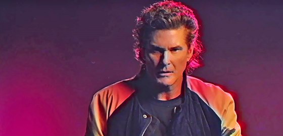 David Hasselhoff nazpíval ke snímku Kung Fury písniku True Survivor.